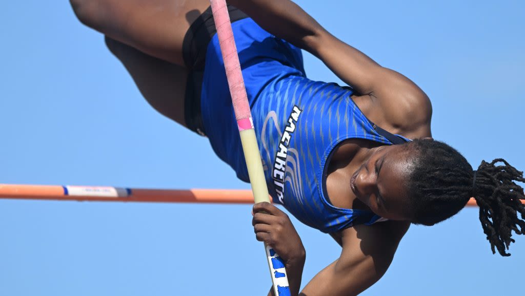 EPC Track and Field: Parkland girls’ record-setting relay took time coming together