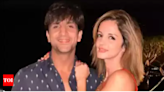 Sussanne Khan's phone wallpaper pic with boyfriend Arslan Goni is all things adorable: video inside | Hindi Movie News - Times of India