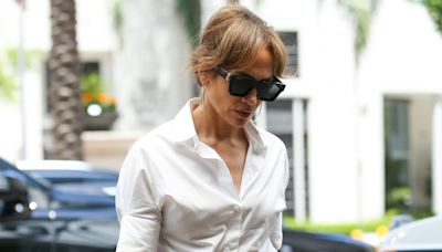 Jennifer Lopez Is Officially Living Out A Nancy Meyers Girl Summer In The Hamptons