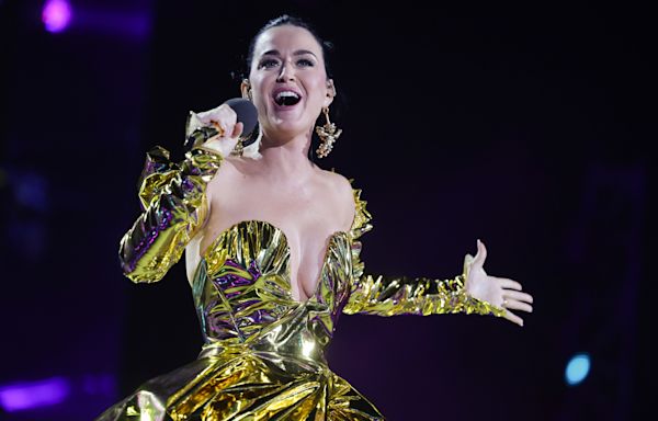 Katy Perry’s ‘Roar’ Music Video Reaches 4 Billion YouTube Views