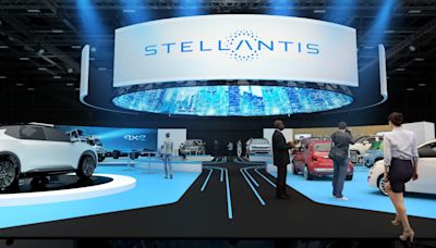 Stellantis to recall about 19,500 hybrid mini-vans in US over battery fire risk