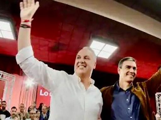 Juan Carlos Ruiz Boix muestra su apoyo incondicional al presidente Sánchez "ante esta infame persecución"