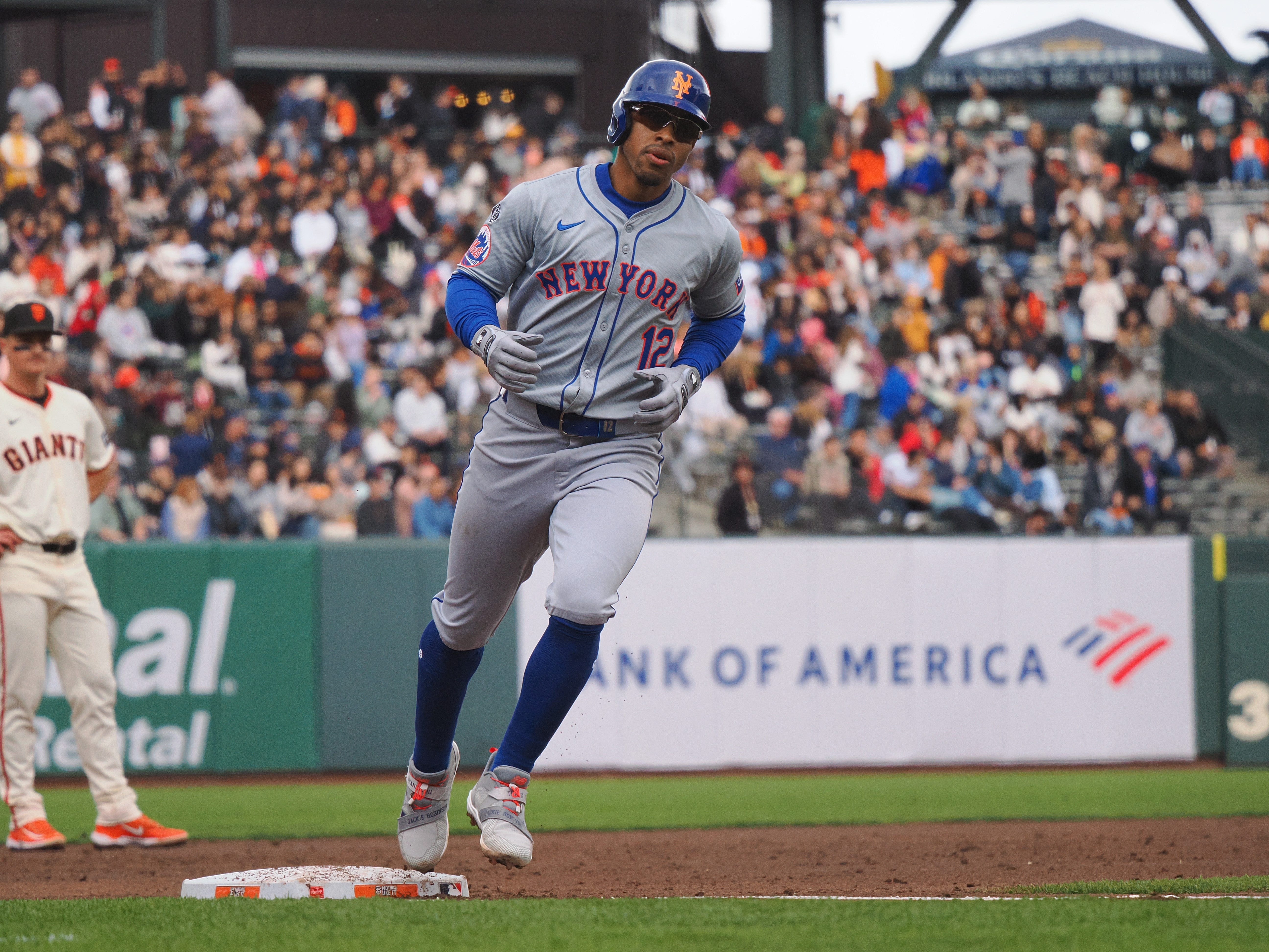 With J.D. Martinez's arrival imminent, Mets head home on a positive note vs. Giants