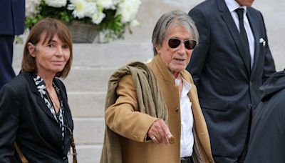 Mort de Françoise Hardy : cette marque de respect bouleversante de la compagne de Jacques Dutronc aux obsèques