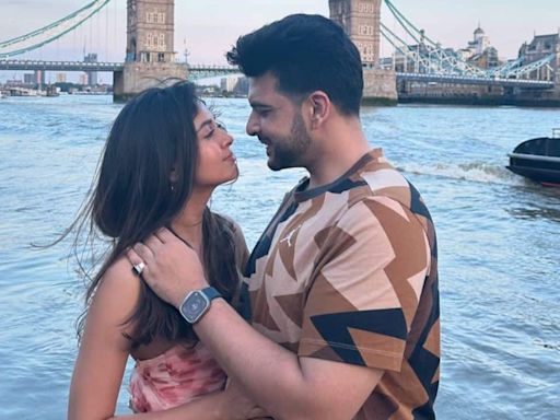 Tejasswi Prakash and Karan Kundrra quash breakup rumours, share mushy pics from their London vacay