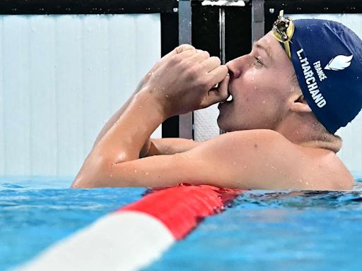 Léon Marchand lance un appel pour retrouver Apolline, jeune supportrice snobée par le nageur au Club France