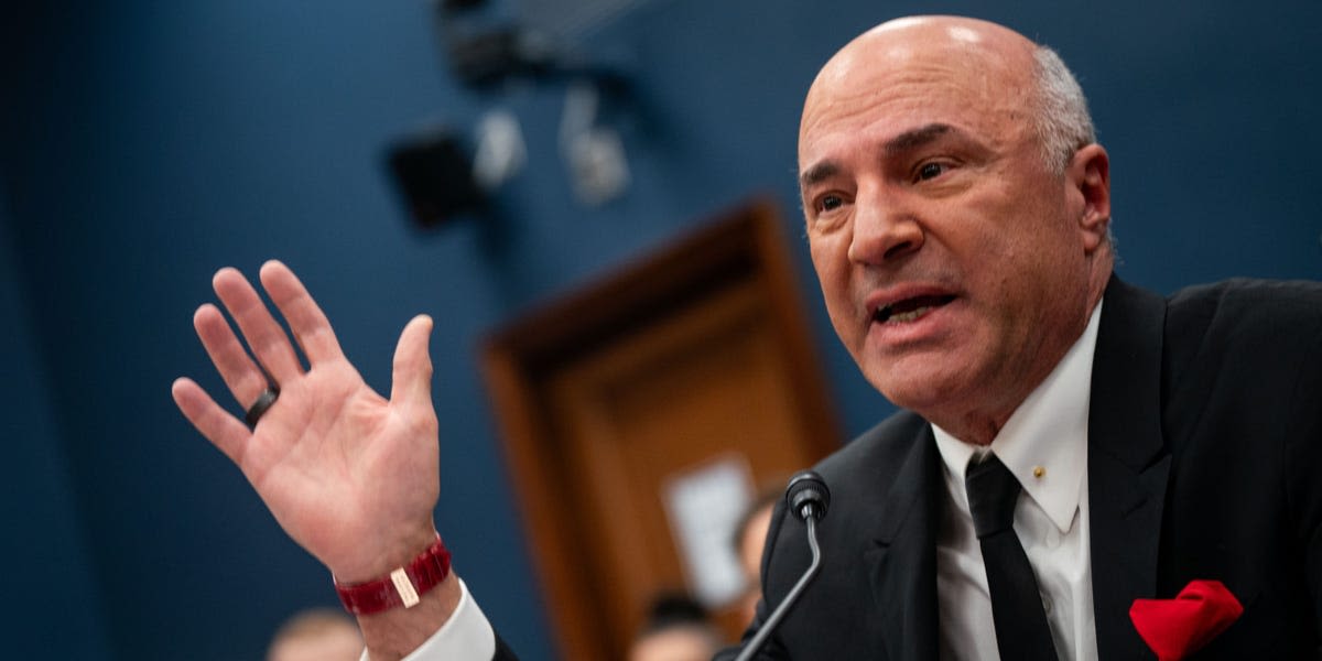 'Shark Tank' star Kevin O'Leary happily gives cash to help relatives — but they can never ask him again.