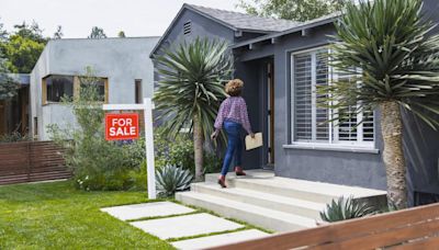California home insurer raises rates 15% to avoid leaving the state