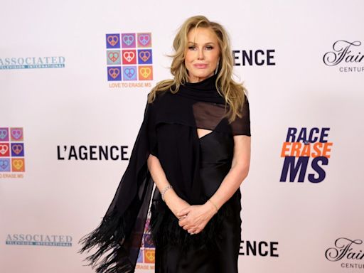 Kathy Hilton Called Out Rapper for Ignoring Fans