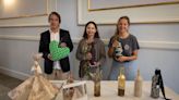 Las botellas convertidas en arte, moda y alta cocina que se unen por una causa solidaria