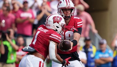 Badgers Report Card: Grading Phil Longo, Wisconsin's offense entering the first bye week