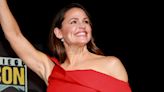 Jennifer Garner Gets Stuck in Elevator for Over an Hour at Comic-Con