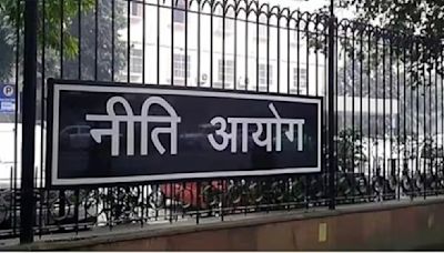 Centre reconstitutes NITI Aayog, brings in allies as special invitees