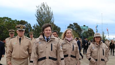 Javier Milei da la bienvenida a un buque de EE.UU. que patrullará en el Atlántico sur