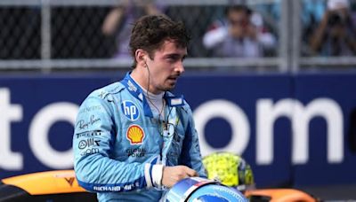 F1 | Charles Leclerc presenta a su hijo, Leo, el nuevo miembro de Ferrari