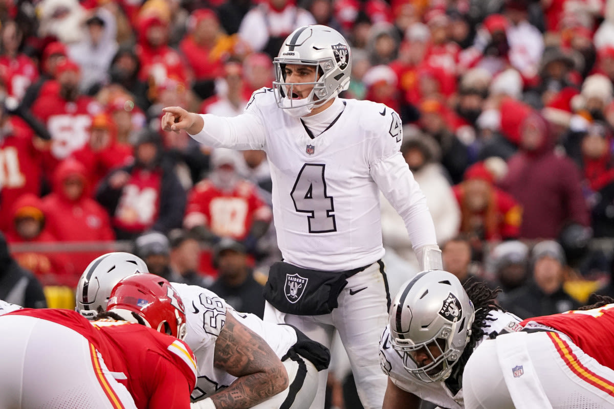 Las Vegas Raiders Give Aidan O'Connell first snap over Gardner Minshew