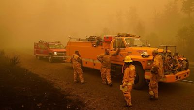 Oregón enfrenta el incendio forestal más grande de Estados Unidos