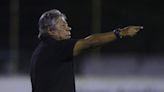 El técnico hondureño Maradiaga debuta en Guatemala con un triunfo ante el líder