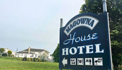 IPAs moved out of Clare hotel, 14 months after blockade
