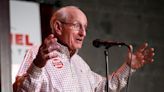 Vince Dooley hospitalized with 'mild case of COVID'. Here are three things to know