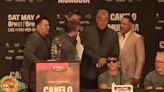 Al borde de los golpes, Canelo y Óscar de la Hoya protagonizaron una pelea en rueda de prensa