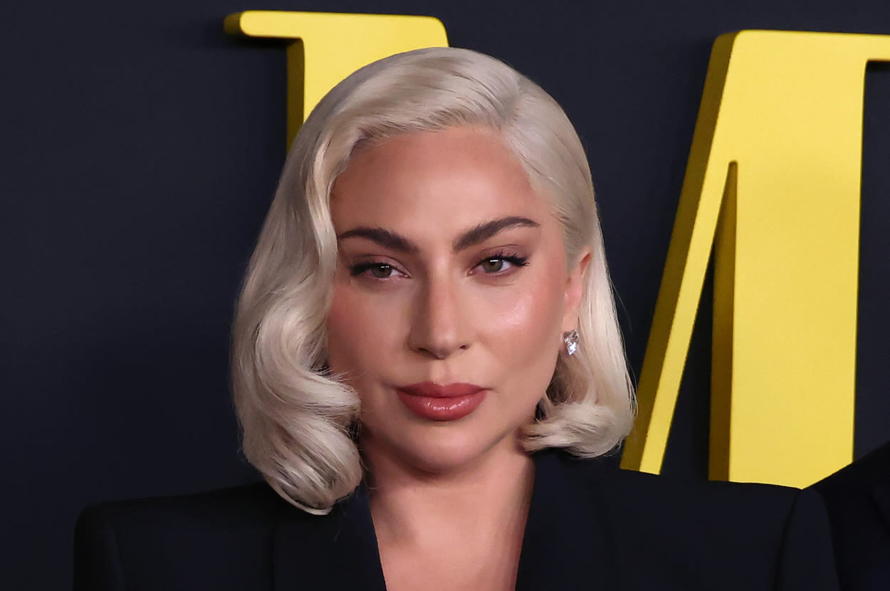 Lady Gaga Is Receiving Near Universal Praise For Dressing Weird Again