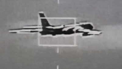 軍方罕見公布空中追瞄共機畫面 警告解放軍意味濃-風傳媒