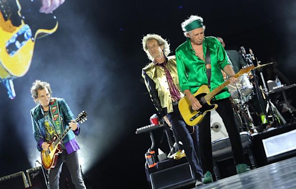 Watch Rolling Stones’ Tour Premiere of ‘Beggars Banquet’ Classic