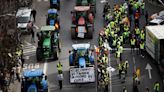 Protesting Spanish farmers drive hundreds of tractors to Madrid