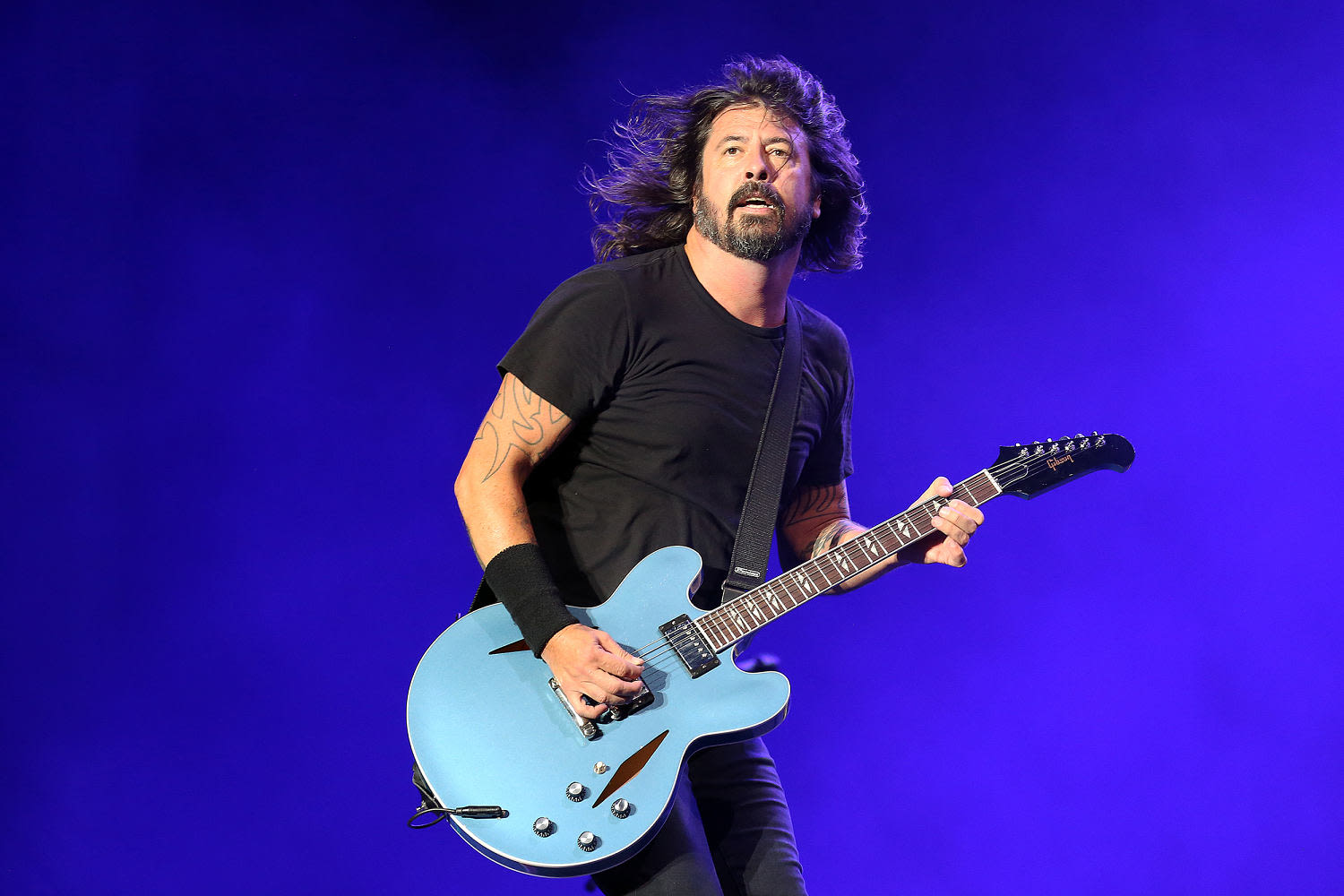 Dave Grohl announces he's become the father of a baby born outside his marriage