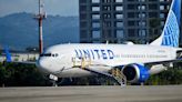 “La tripulación está vomitando”: un vuelo de United Airlines aterrizó de emergencia tras reportarse un riesgo biológico a bordo
