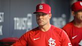 Reports: Marlins hiring Cardinals bench coach Skip Schumaker as manager