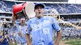 Seth Lugo retires 14 straight in 1st career complete game, Royals beat White Sox 4-1
