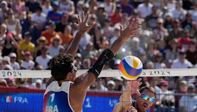 Paris Olympics live updates: Biles update, USA men roll in beach volleyball, medal count