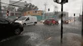 Alerta para 10 comunas de la Región Metropolitana: anuncian probables tormentas eléctricas