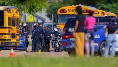 Persiste la violencia en Texas: Tiroteo en escuela deja un estudiante muerto de 18 años