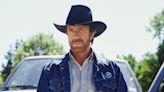 Chuck Norris, el héroe de 'Walker, Texas Ranger' abandonó las patadas para escuchar a su corazón