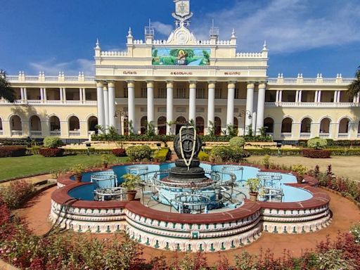 Karnataka High Court sets aside appointment of Basappa as Mysore university Registrar (Evaluation)