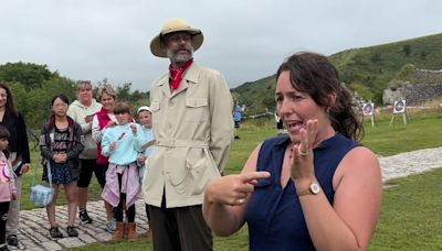 Castle tours with sign language interpreter