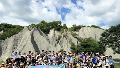 全國中小學聽障夏令營登場 176位聽障生感受高雄熱情 - 高雄市