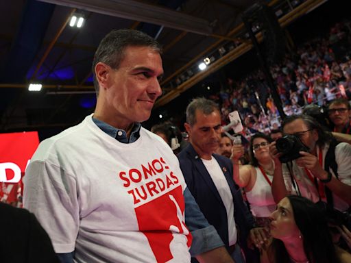Pedro Sánchez se reivindicó como “zurdo” y convirtió a Milei en el gran protagonista de su cierre de campaña