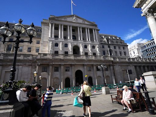 House sales delayed by global payments issue, says Bank of England