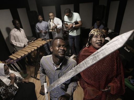 In music and dance, Sudanese performers transport refugee audiences back home