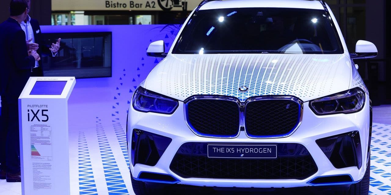 BMW Hopes to Be a Steady Hand Amid EV Uncertainty