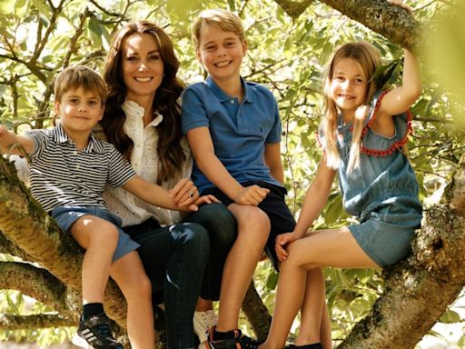 Kate Middleton 'ignored' on school run as dads 'more interested' in other mum