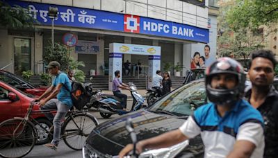 Rate-driven deposit accretion not part of our strategy, says HDFC Bank CFO | Mint