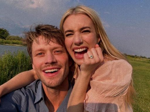 Emma Roberts y Cody John anuncian su compromiso tras dos años juntos