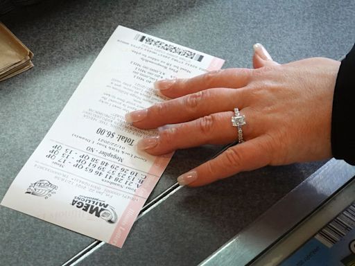 Mega Millions, Powerball jackpots close in on $500 million; Thursday’s Ohio Lottery results