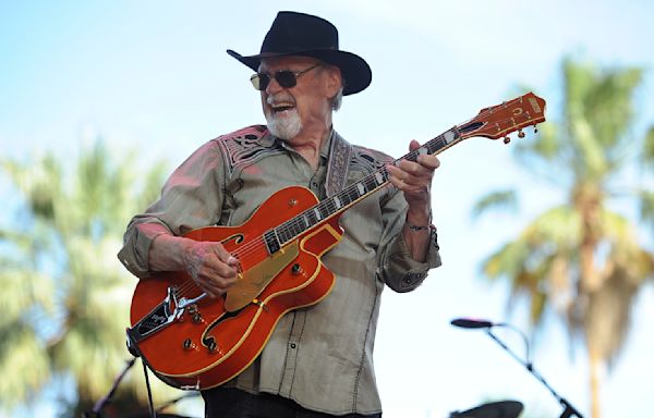 Duane Eddy, pioneering guitar hero and Rock and Roll Hall of Fame member, dies at 86