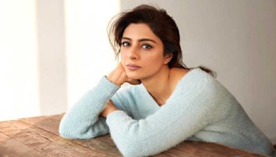 Auron Mein Kahan Dum Tha star Tabu opens up on pay parity in industry; 'ask male actors why they are getting paid more'